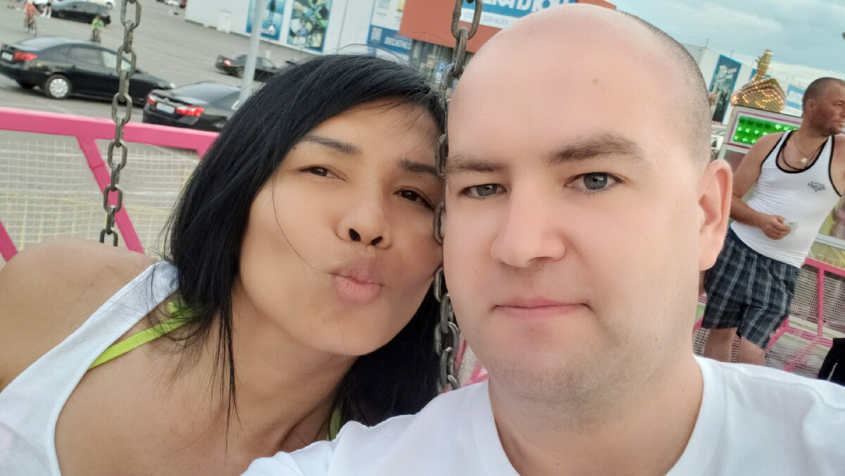 Это Василий. Он, конечно, помнит 90-е, но не понимает, почему это должно быть релевантно в 2023-м.