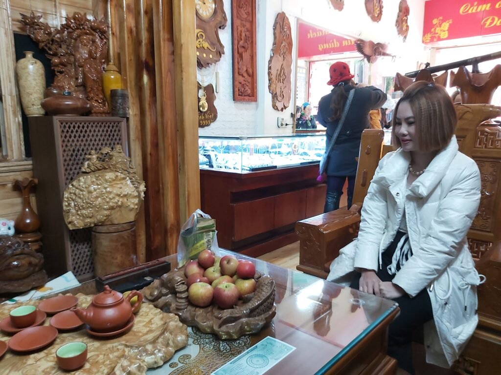 Чайная переговорная в ювелирной лавке