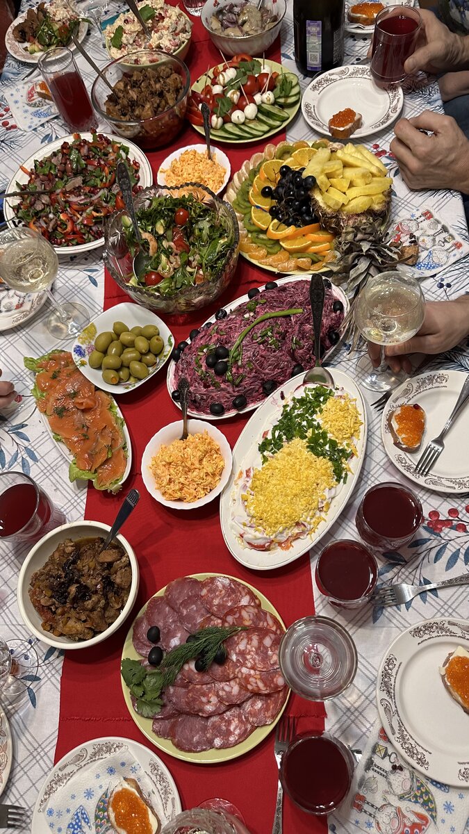 Это еще не все)