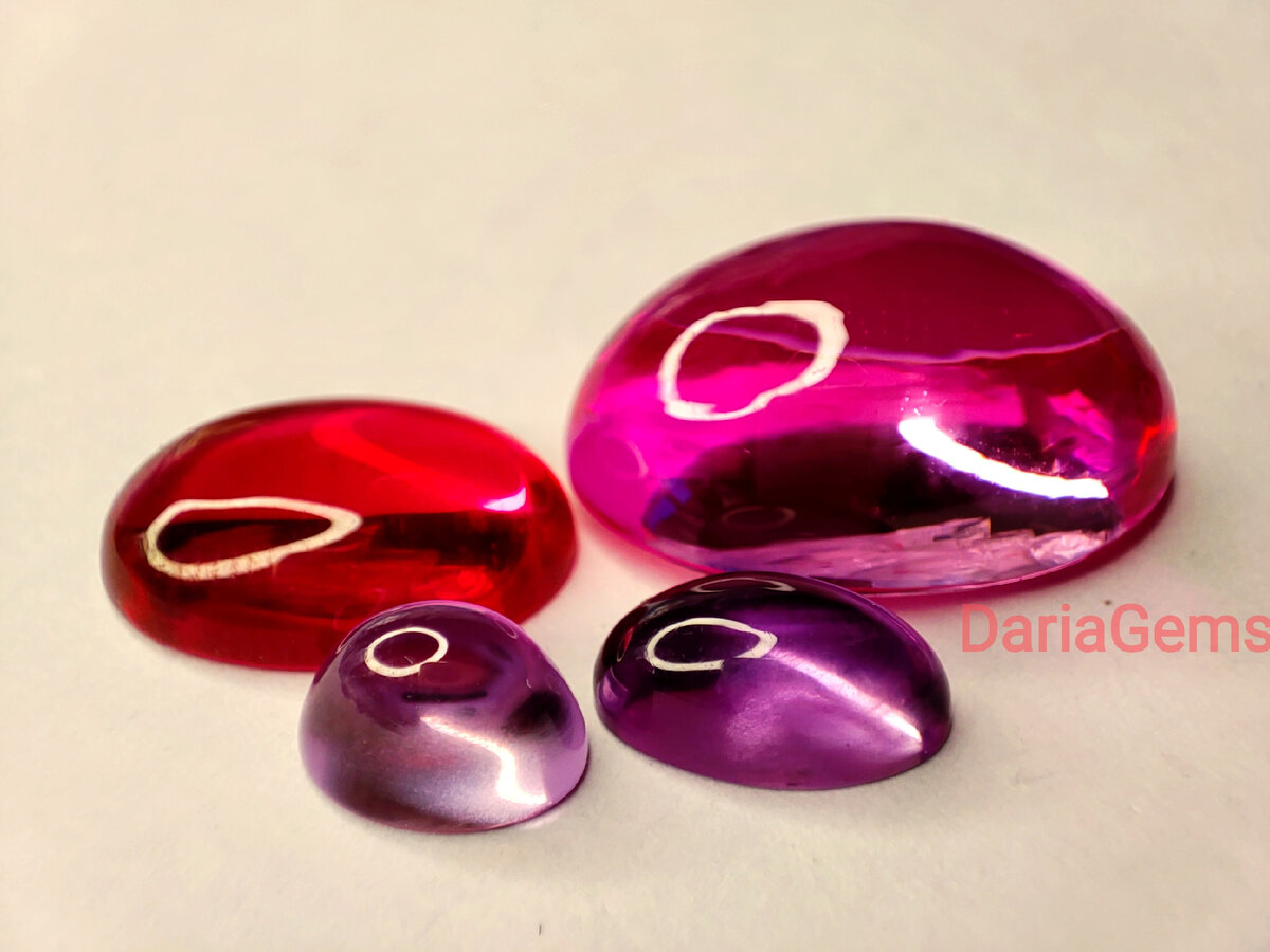 Овалы разных цветов и размеров