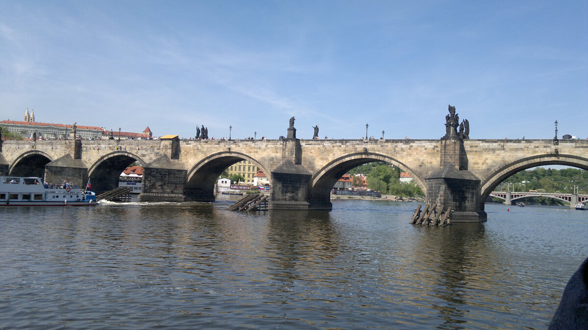 Знаменитый Карлов мост. 