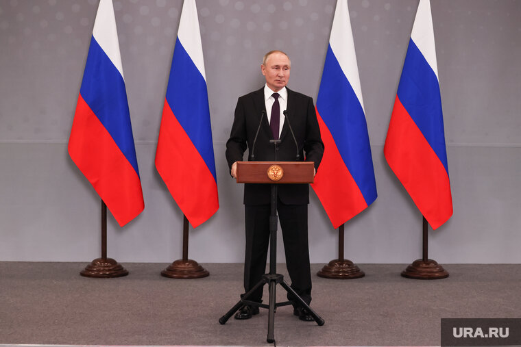    Владимир Путин похвалил правительство за работу