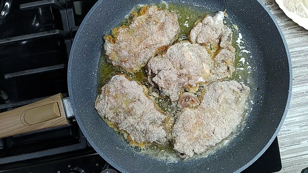 куриные кости что приготовить. кость от куриной грудки. кусочки курицы. филе куриное голень без кости. куриные кости что приготовить.