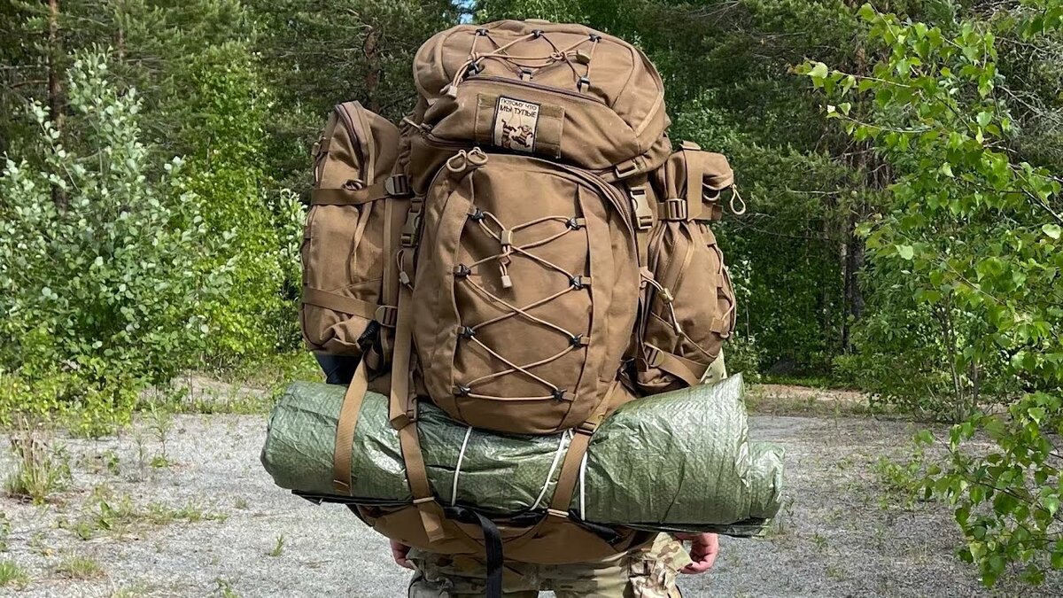 Это относительно дорогой и серьезный рюкзак Tasmanian Tiger для профессионалов, в таких, кстати, часто бывает отсек под оружие.