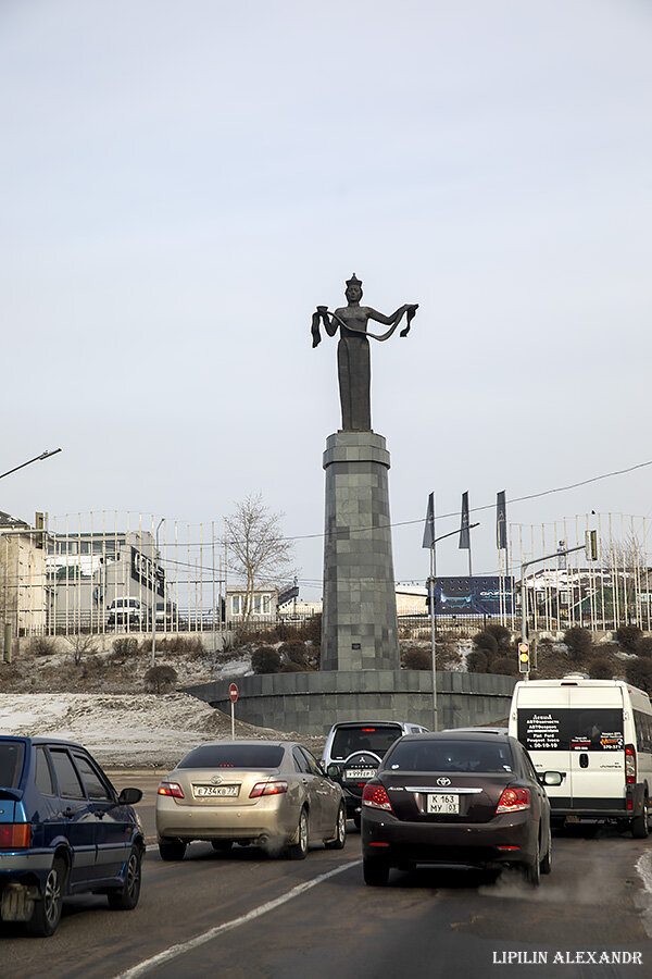 01 Крупный культурный, научный, промышленный центр Восточной Сибири (географический регион).  