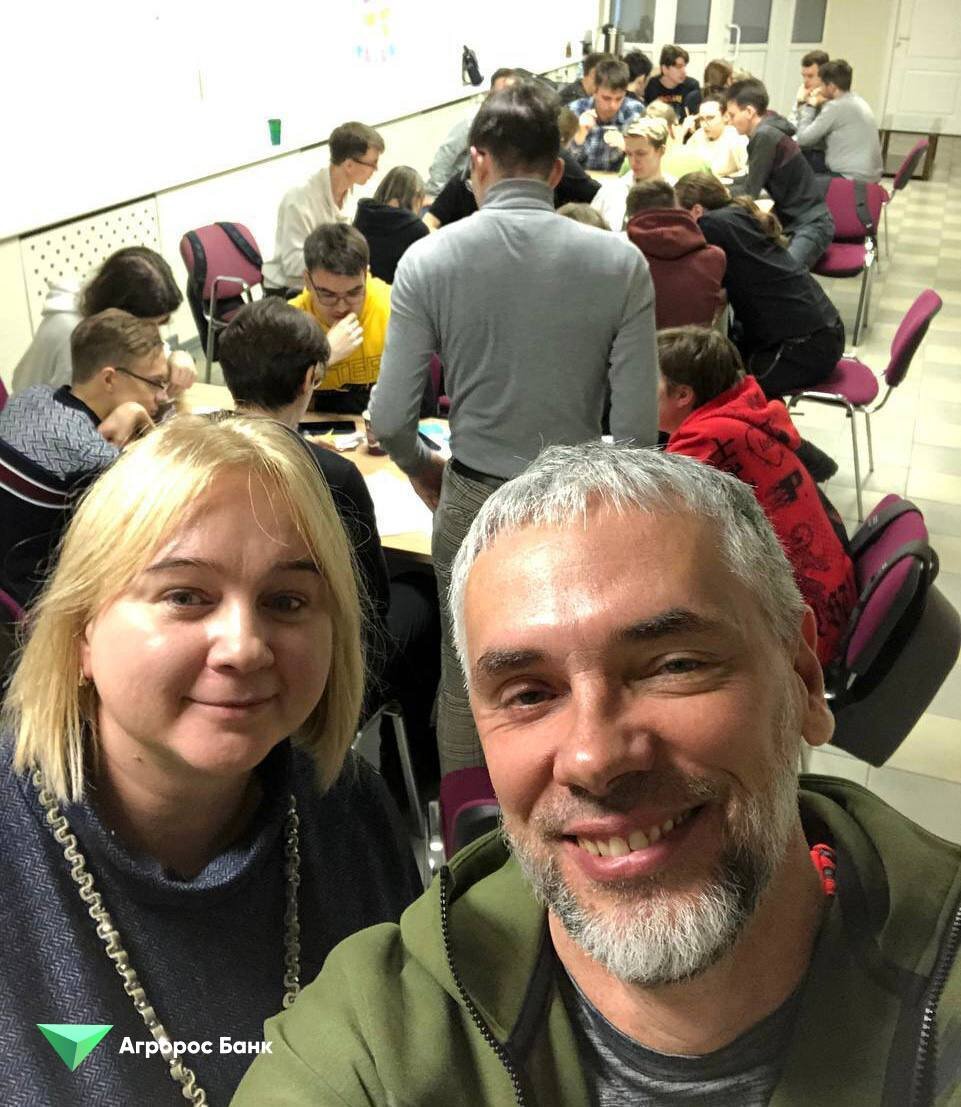 Директор по персоналу Агророс Банка Екатерина Падалка и Председатель Правления Агророс Банка Дмитрий Кондрацков