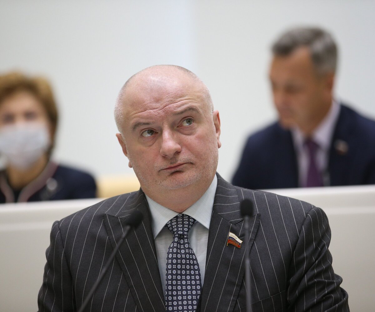     Клишас считает возможной конфискацию имущества россиян за дискредитацию армии