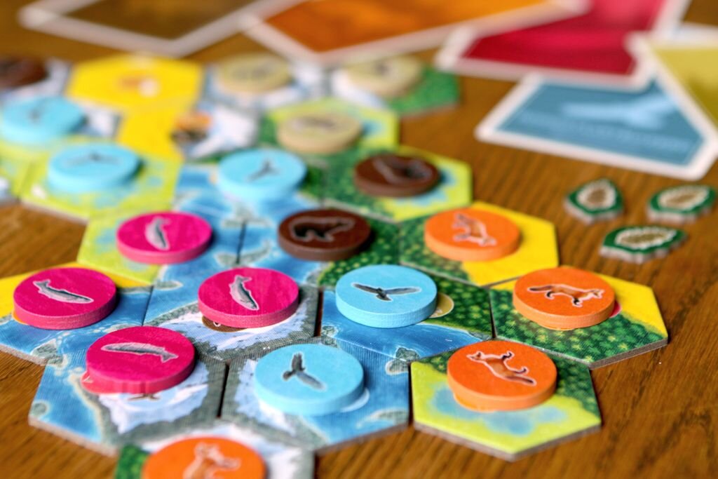 Так выглядят жетоны местности и животных