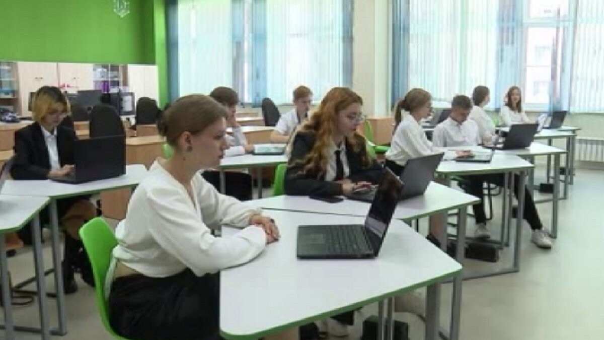    В Железногорске Курской области открыли IT-куб