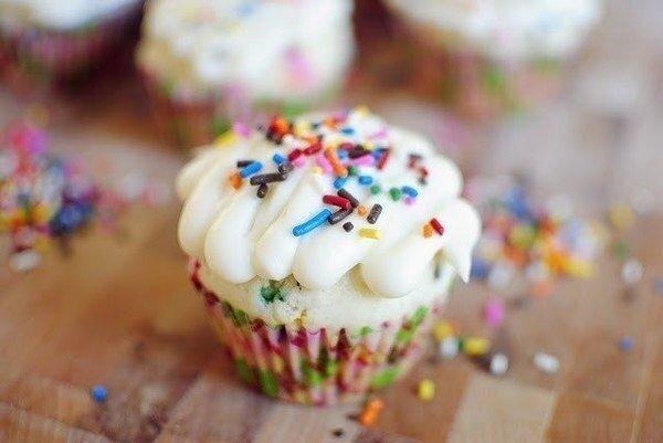 Домашние капкейки «Радуга»