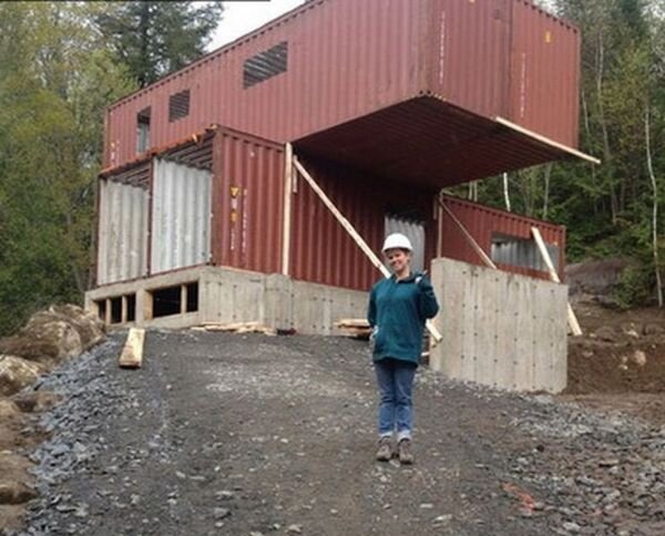 Дом из контейнеров Клаудии.