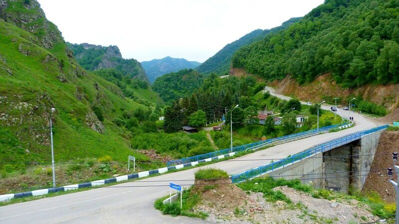 Нарзан кабардино балкария. Долина Нарзанов Кабардино-Балкария. Река Хасаут Долина Нарзанов. Долина Нарзанов Карачаево Черкесии. Турбаза Долина Нарзанов Кабардино-Балкария.