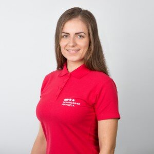 Вероника Артемова — менеджер и инструктор групповых программ клуба Территория Фитнеса Авиамоторная.