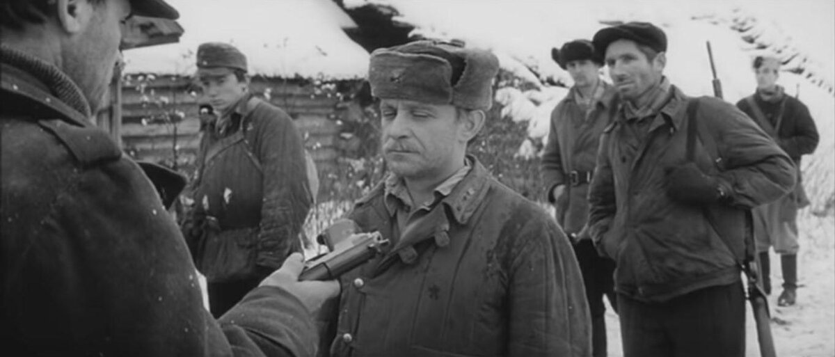 Кадр из к/ф "Проверка на дорогах"