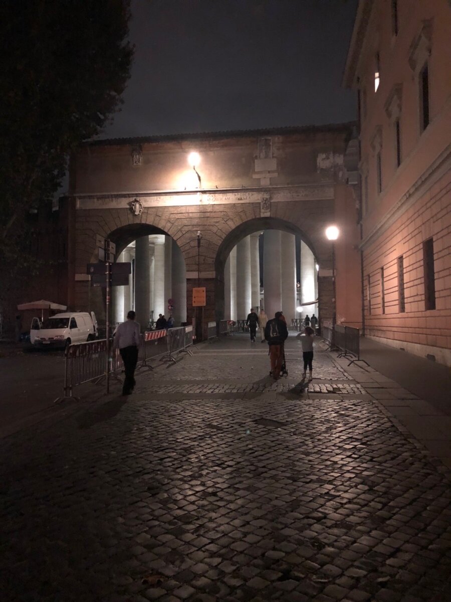 По дороге к собору Святого Петра