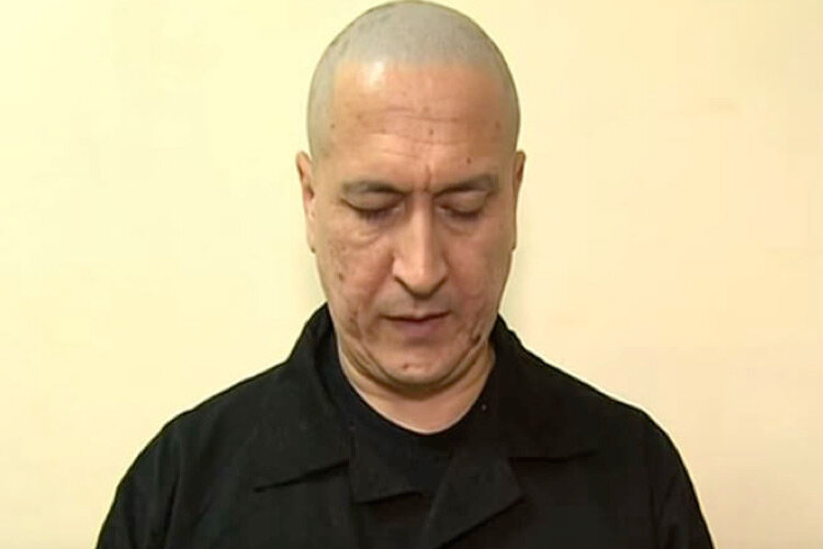 Исгендер Муликов был показан в назидание другим силовикам. Кадры канала Altyn Asyr