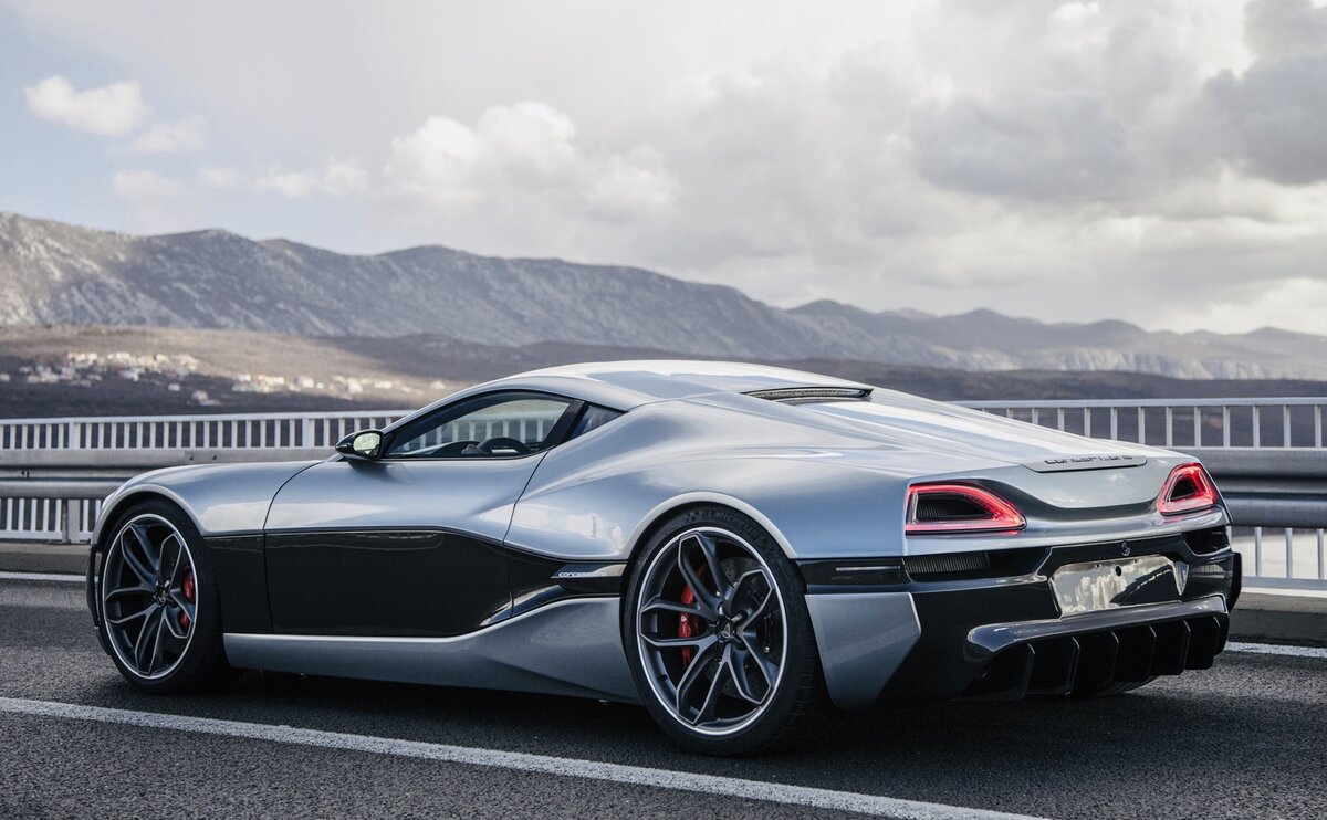 Революционная Rimac ConceptS 2016: характеристики, дизайн, особенности