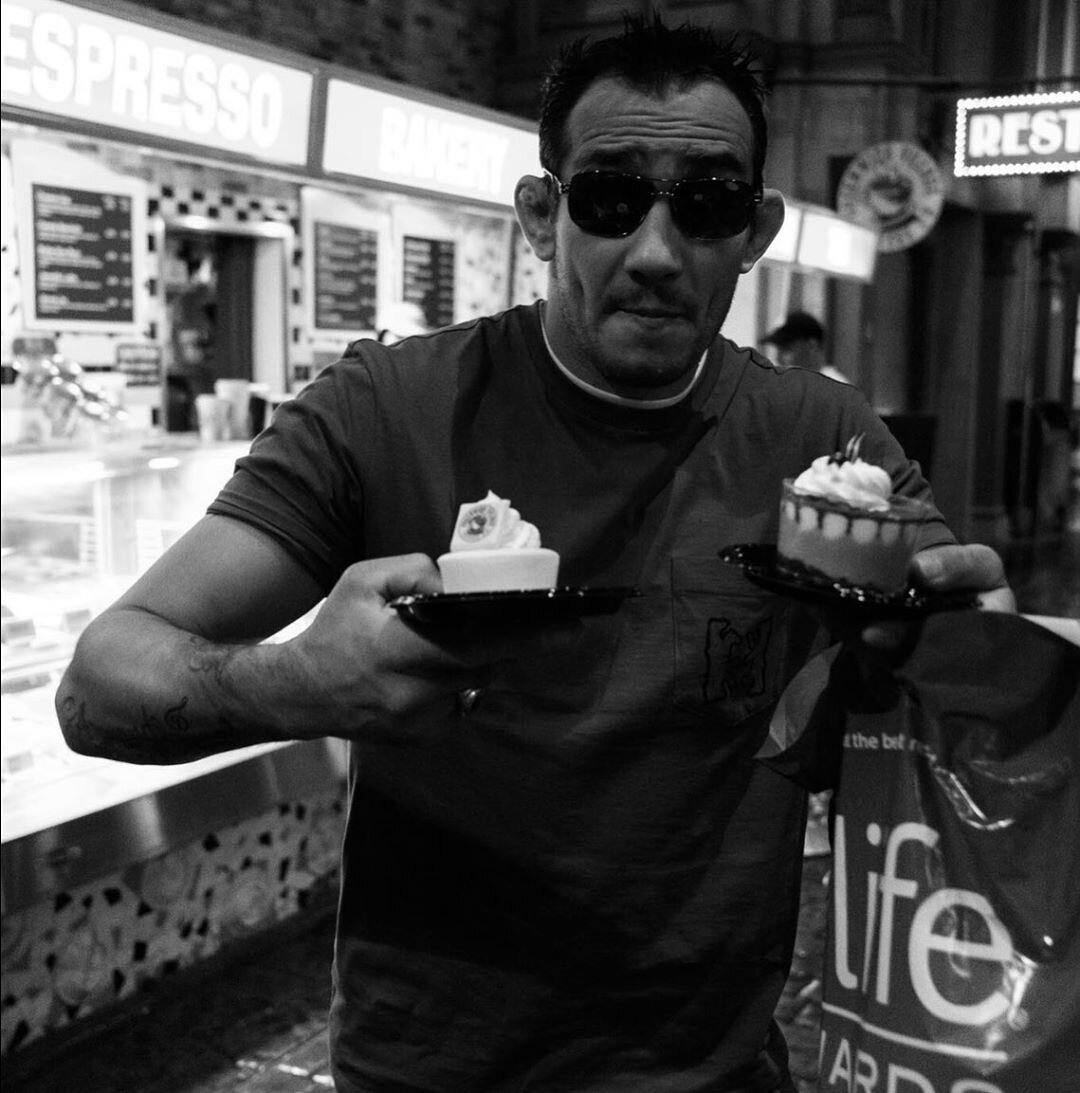 Держи это сладкое дерьмо