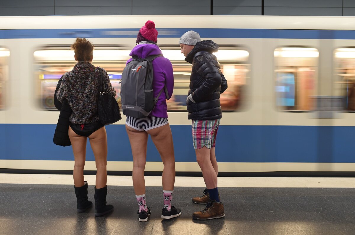 Метро без. No Pants Subway Ride 2020. Флешмоб 