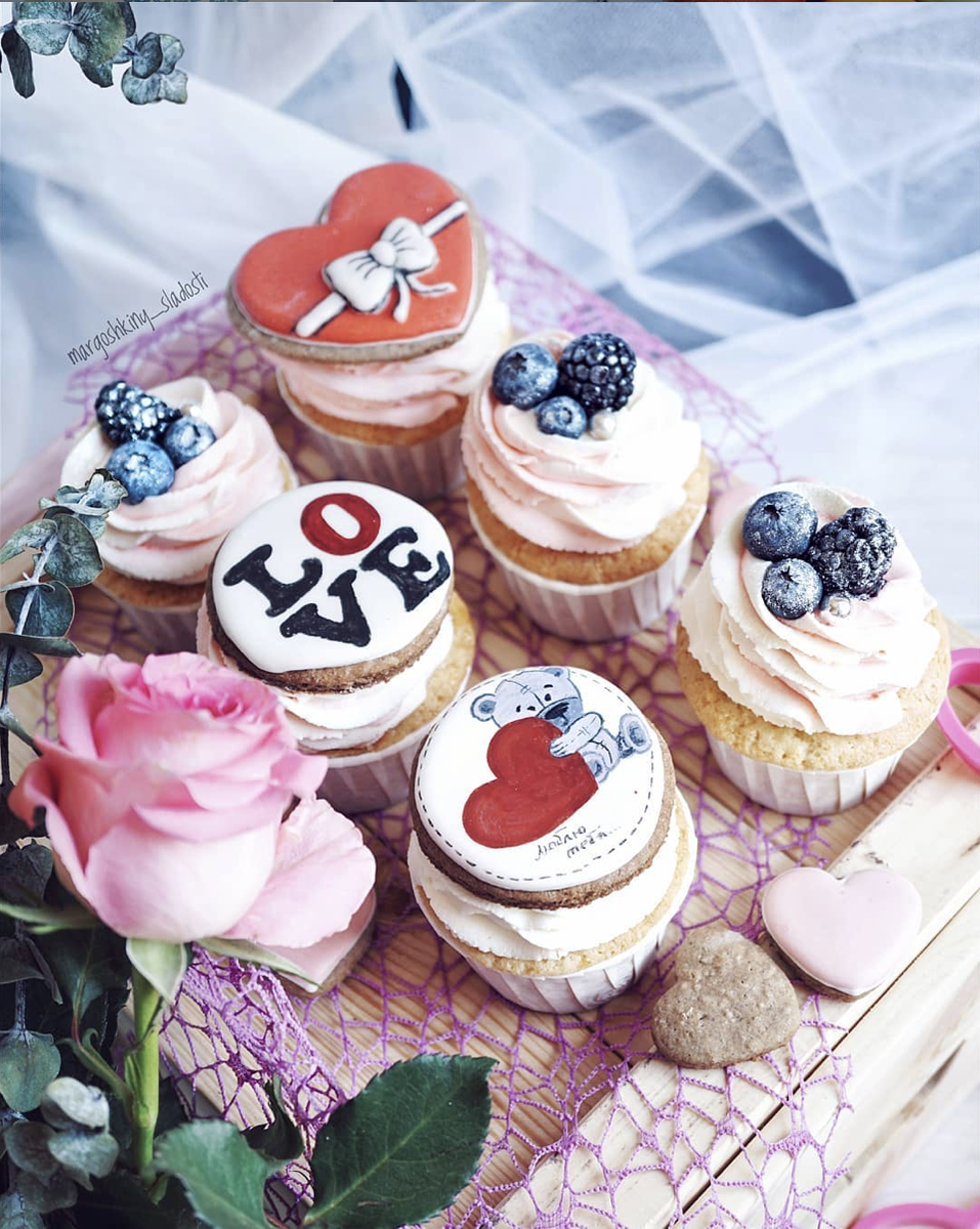 Капкейки от @margoshkiny_sladosti