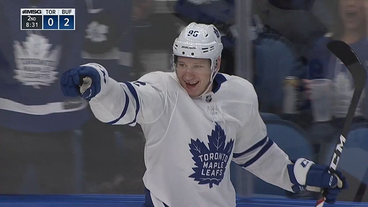 Егор только что открыл счет своим голам в НХЛ