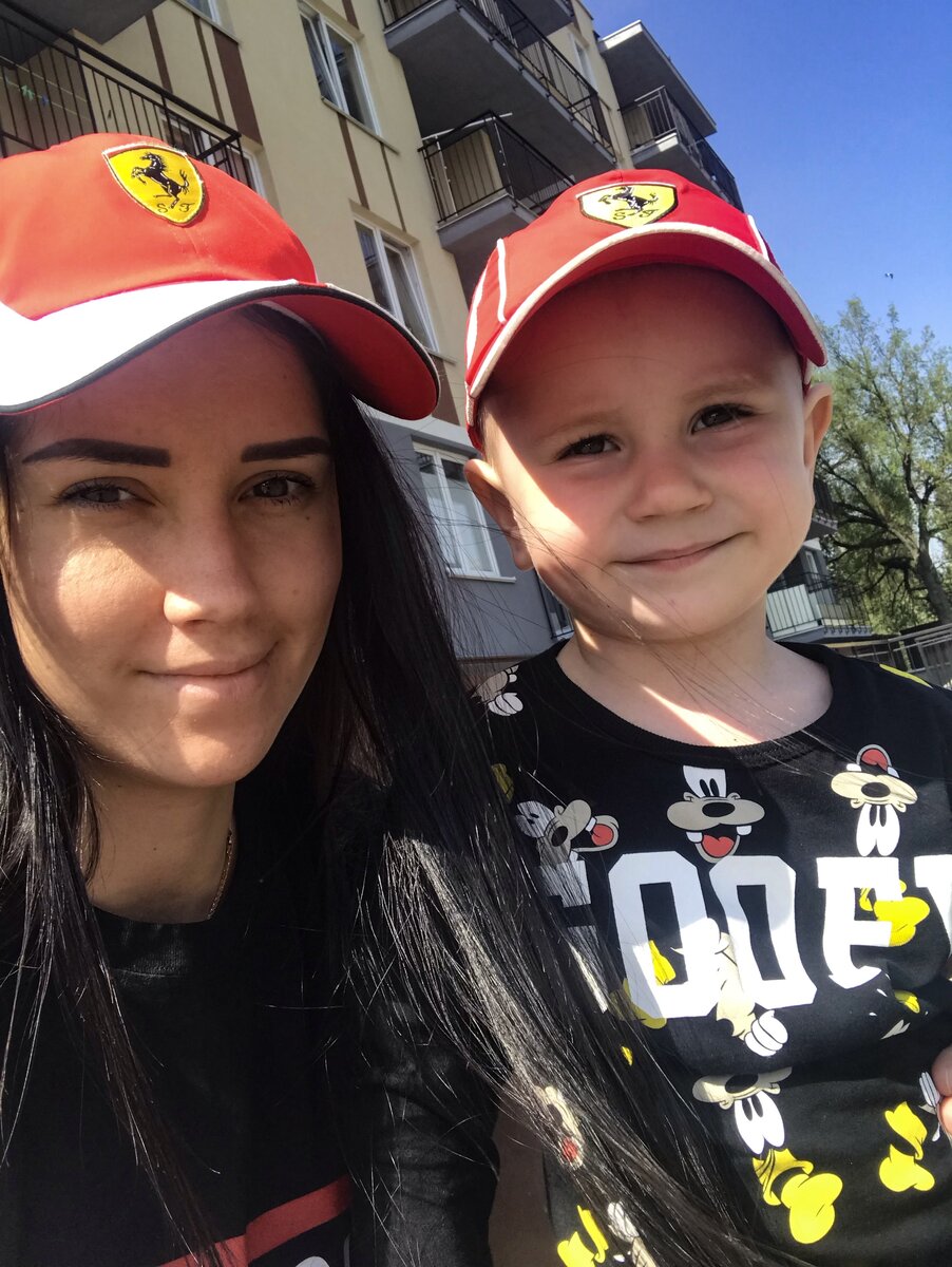 В кого у этого малыша такие щечки? 🧐