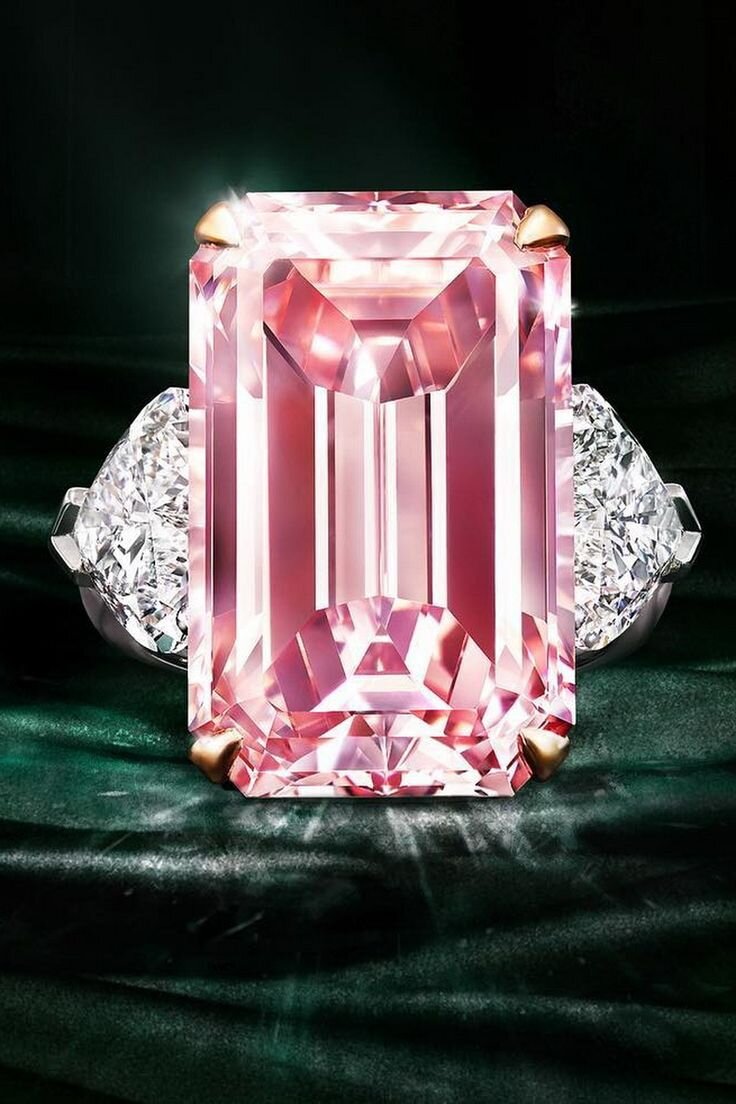 10 Место: Идеально Розовый Бриллиант (Perfect Pink Diamond) – 23,2 миллиона долларов.