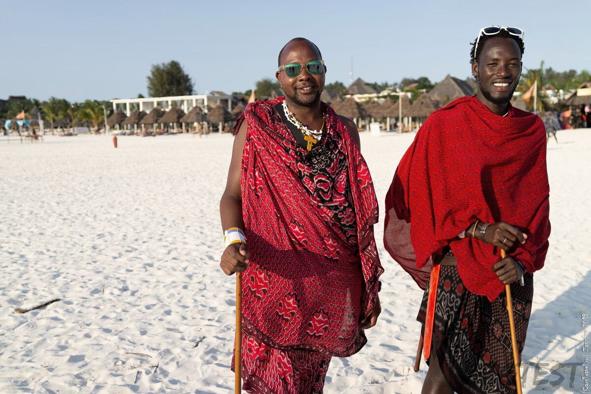 почему открыли танзанию. танзания в феврале. масаи племя на занзибаре. почему открыли танзанию. африка занзибар масаи.