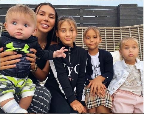 источник фото: https://www.instagram.com/samoylovaoxana