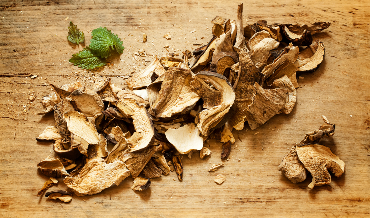 Сушёные белые грибы для борща