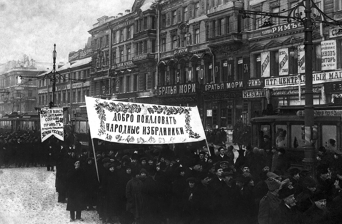 Учредительное собрание картина