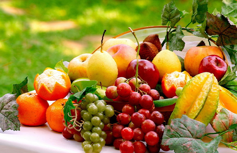 Фрукты символ достатка