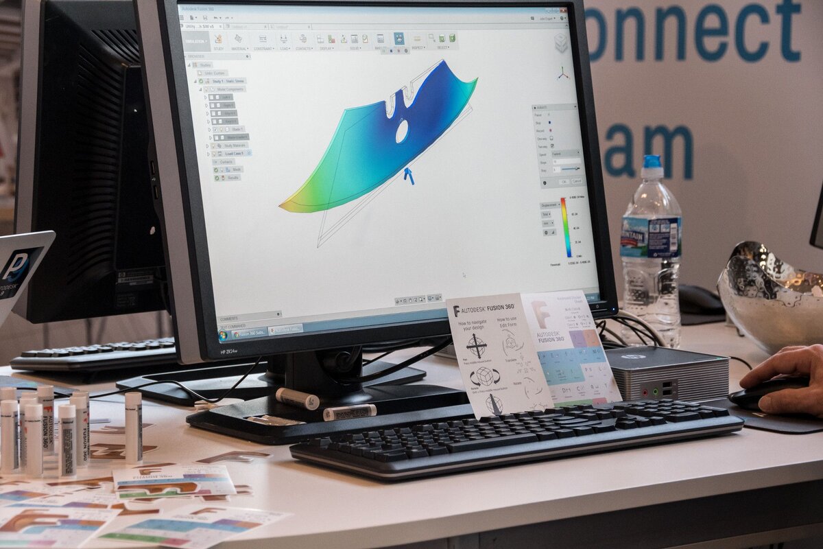 В некоторых программах можно сразу проверить конструкцию на прочность — и хоть это не всегда требуется, функция полезная и залипательная