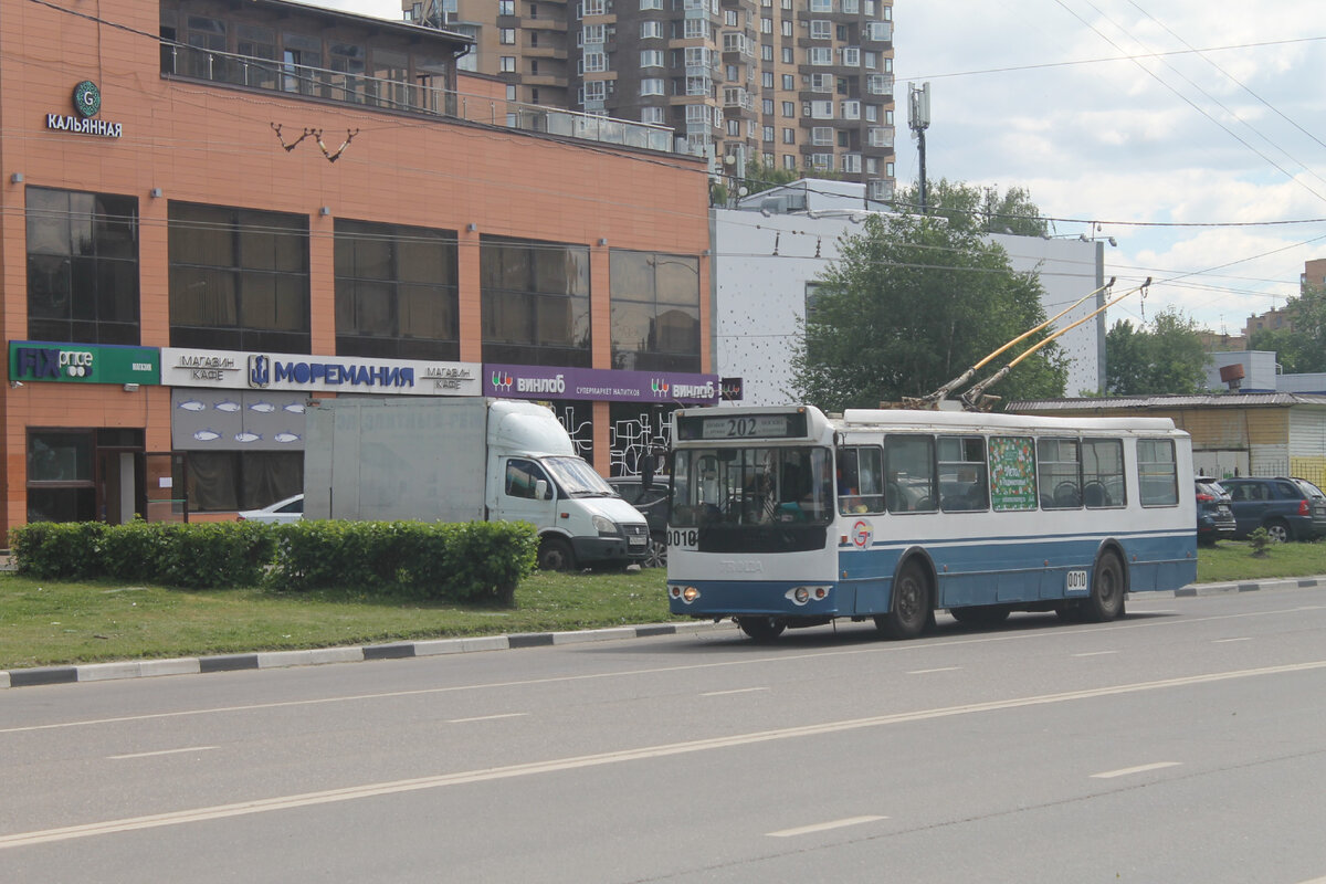 Юбилейный пр., маршрут № 202, троллейбус ЗиУ-682Г-016.05