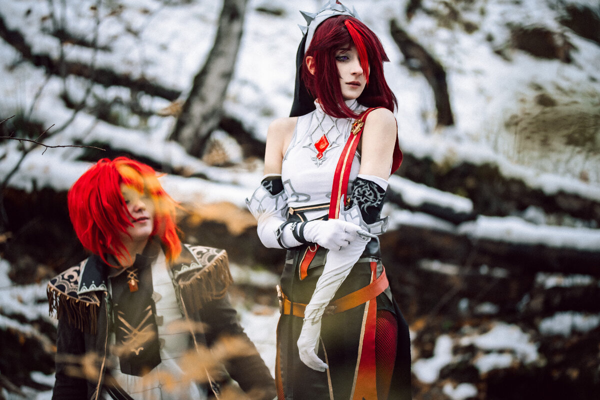 @ cube_sugar и @luna_noash в образе Дилюка и Розарии