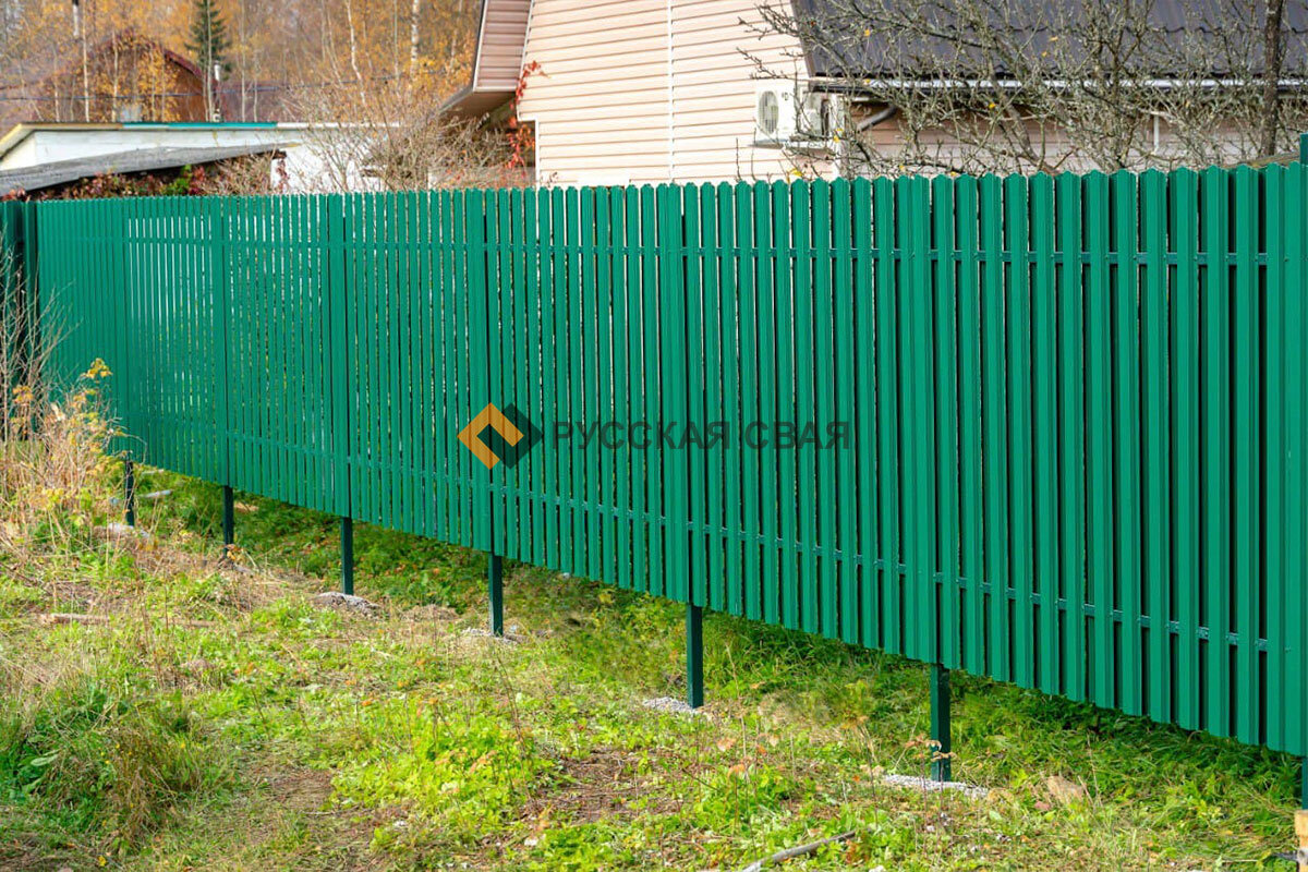 Монтаж забора и откатных ворот в Ропше от компании Русская Свая