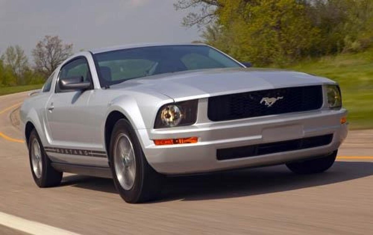 Ford Mustang V 2004