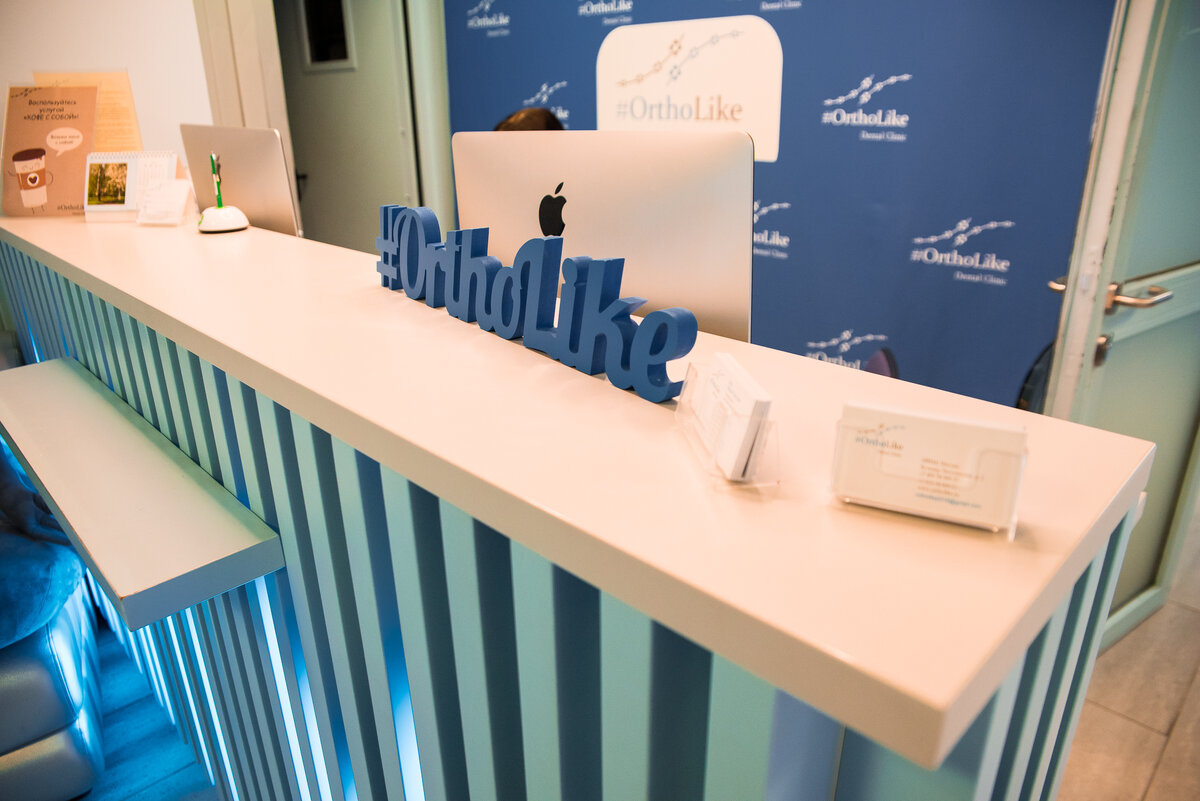 Ортодонт в данном случае без хирурга никуда! Коллегиальность, синхронность, немного удачи и доверие пациента обязательно приводят к успеху!