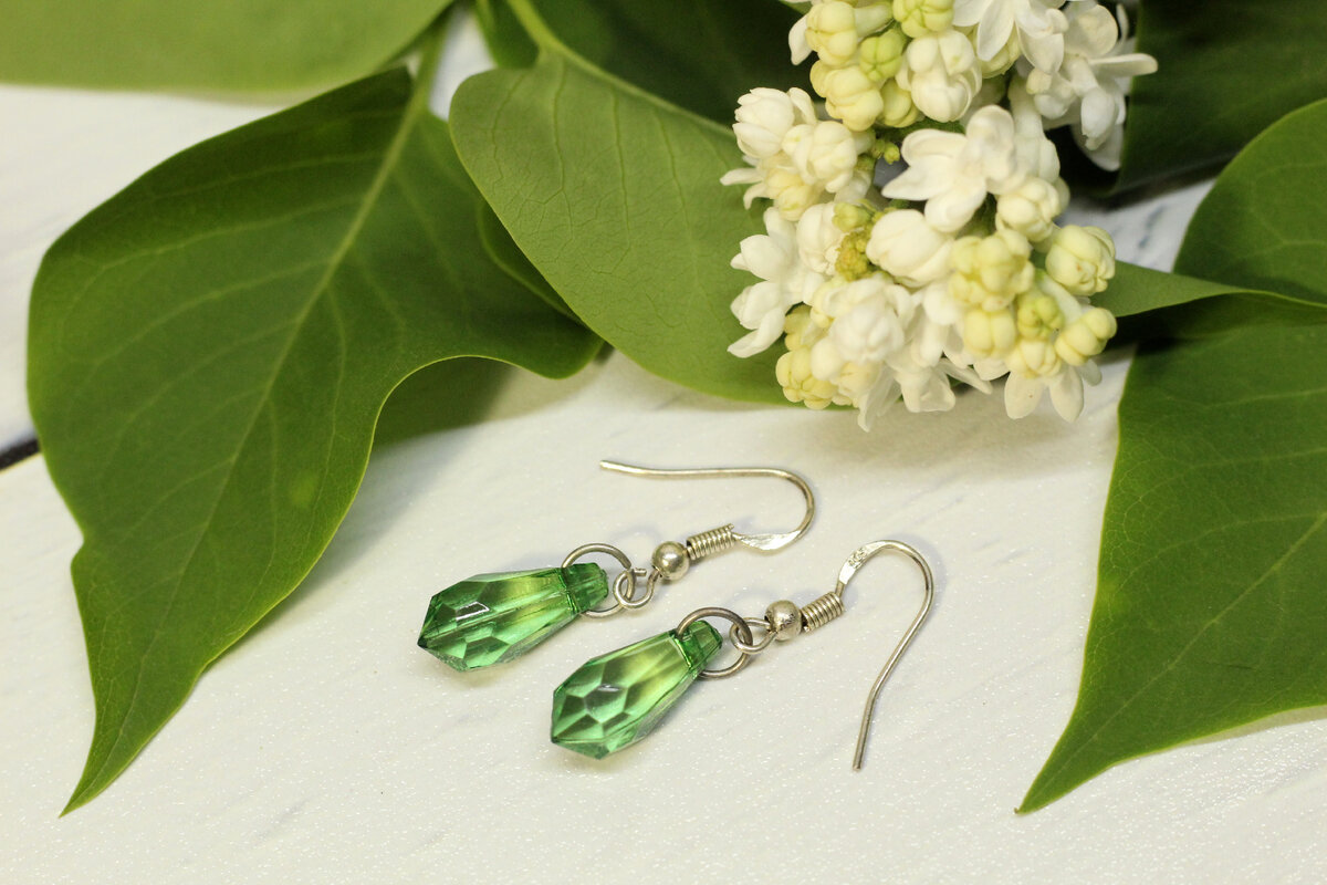 Серьги с бусиной-каплей