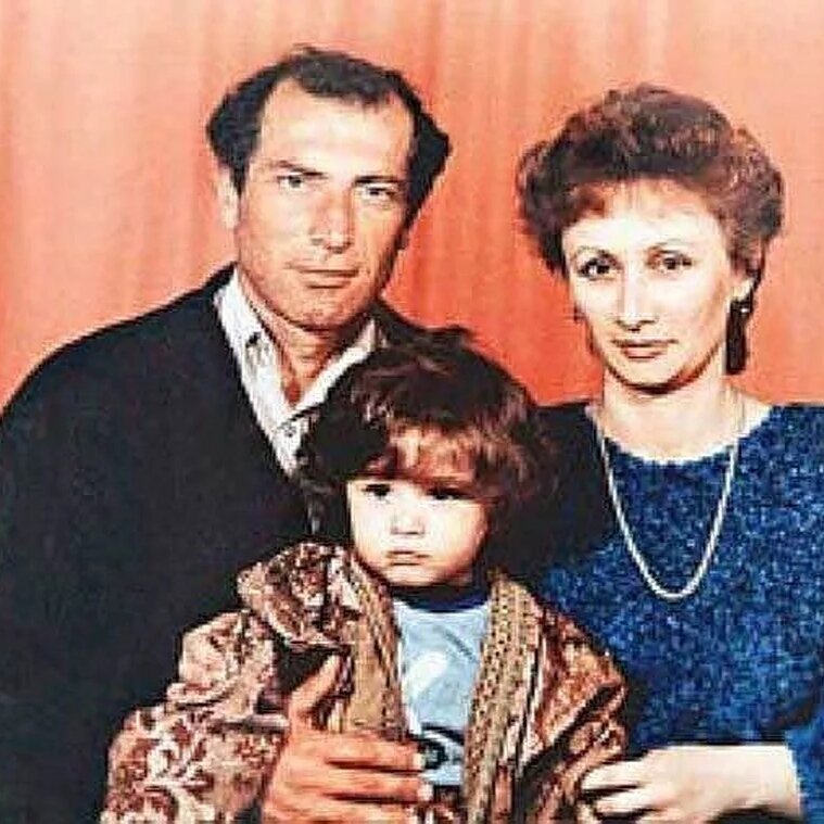 Виталий калоев семья фото
