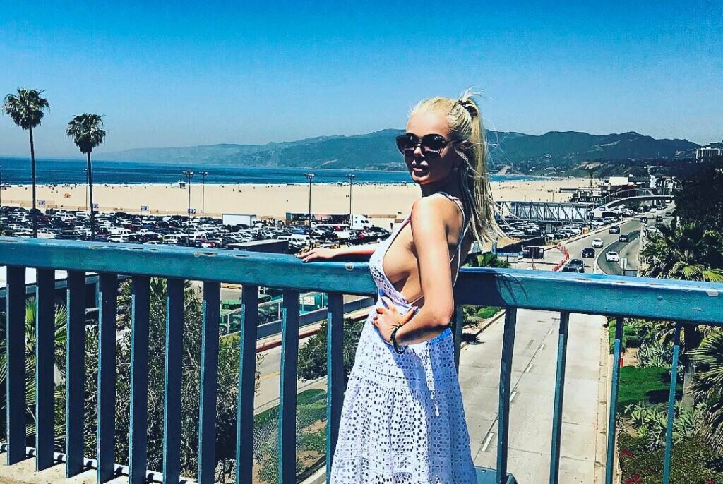 Алина Гросу