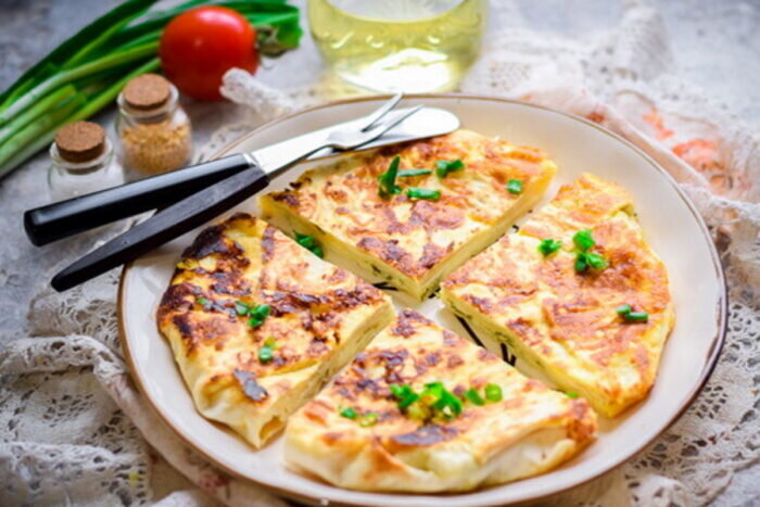 Хачапури с сыром на сковороде фото