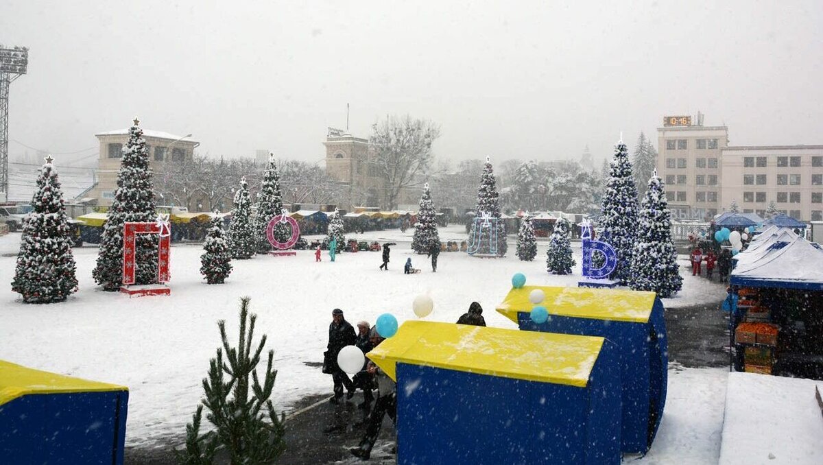     В Ставропольском крае по-настоящему зимняя погода придет уже в конце ноября, поэтому местным жителям стоит готовиться к заморозкам. Какие погодные условия стоит ждать, сообщили в Гидрометцентре.