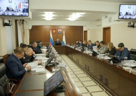    Путин обсудил с Совбезом меры антитеррористической защищённости объектов