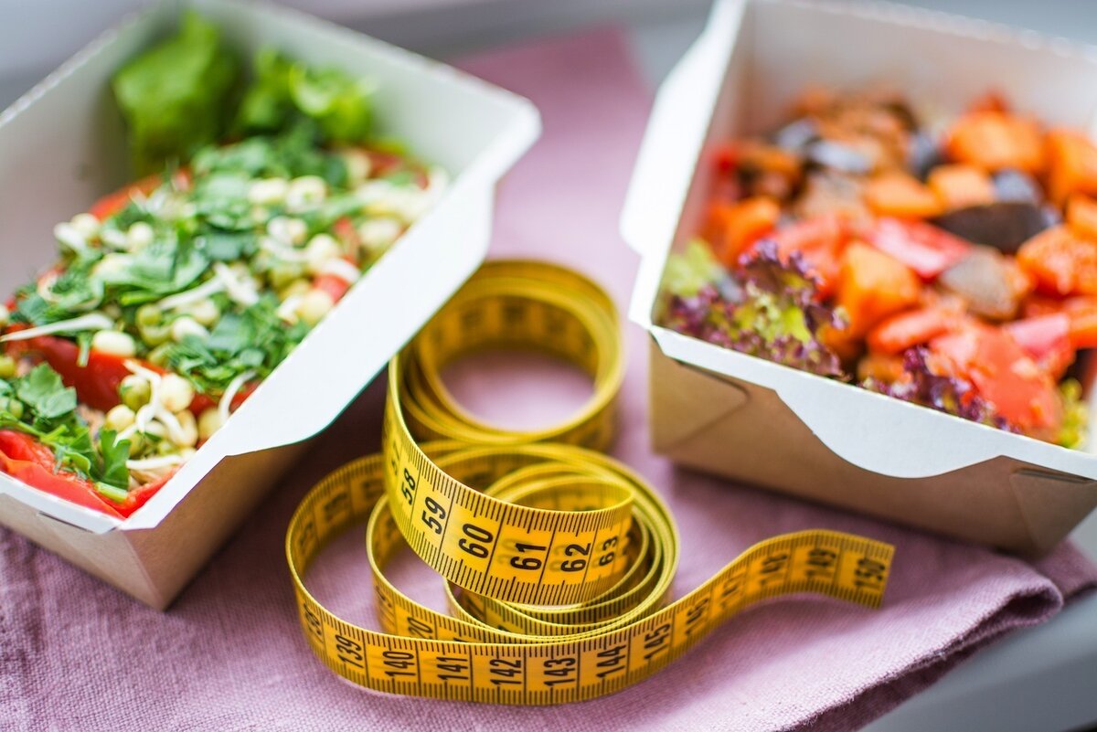 Можно ли худеть в любых условиях и обходиться без лоточков-судочков с едой? Легко! | Фото: nvkz-tub.ru 