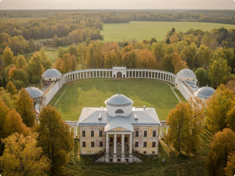 Имение это. Усадьба Знаменское-раёк в Торжке. Усадьба Раек Торжок. Раёк Тверская область усадьба. Знаменское-раёк Тверская область.