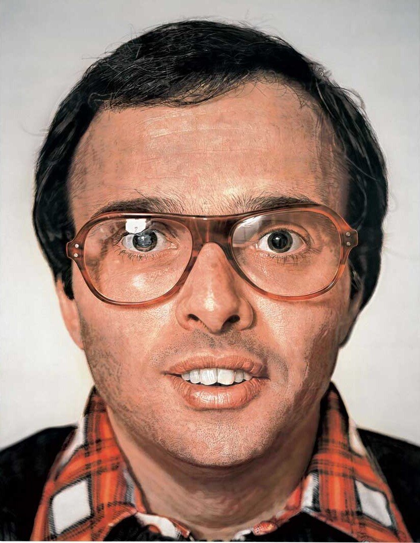 Чак Клоуз "Марк" (1978-1979 гг.) - акриловые краски, холст - 274.3 х 213.4 см. - Метрополитен-музей, Нью-Йорк, Нью-Йорк, США