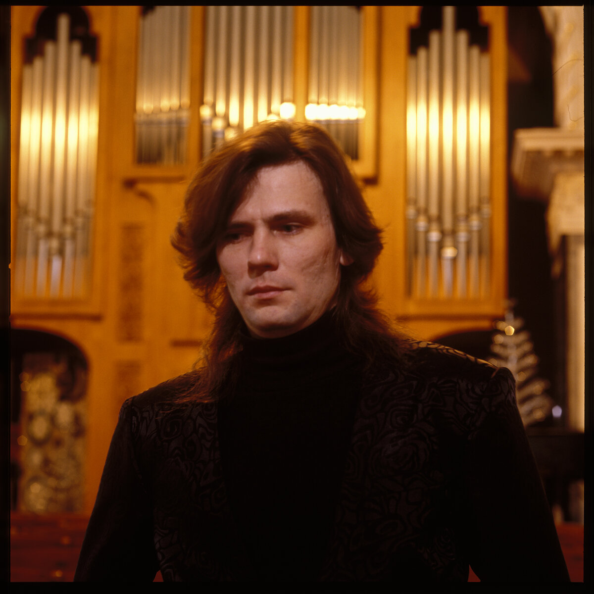 Последний романтик Челябинска Дмитрий Локтионов