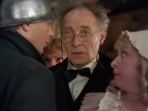 Кадр из фильма "Убить дракона"