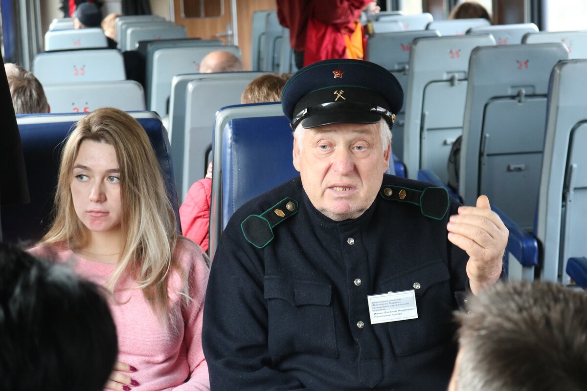 Как я потратил 15 000 рублей, чтобы прокатить семью на поезде с паровозом, а он не пришел